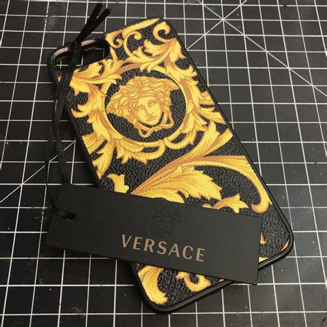 versace cell phone case.